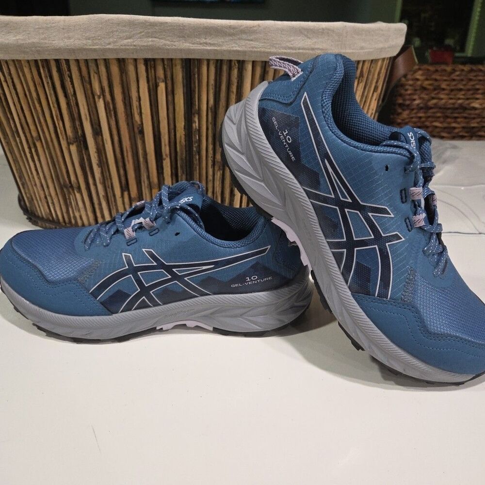 NWOB Asics Women's Gel Venture 10 Trail Shoes-1012B 759 Size 10 SHOE Bin 4